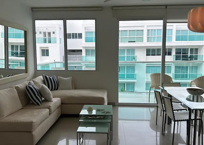Apartamento Con Linda Vista Al Mar Primera Linea