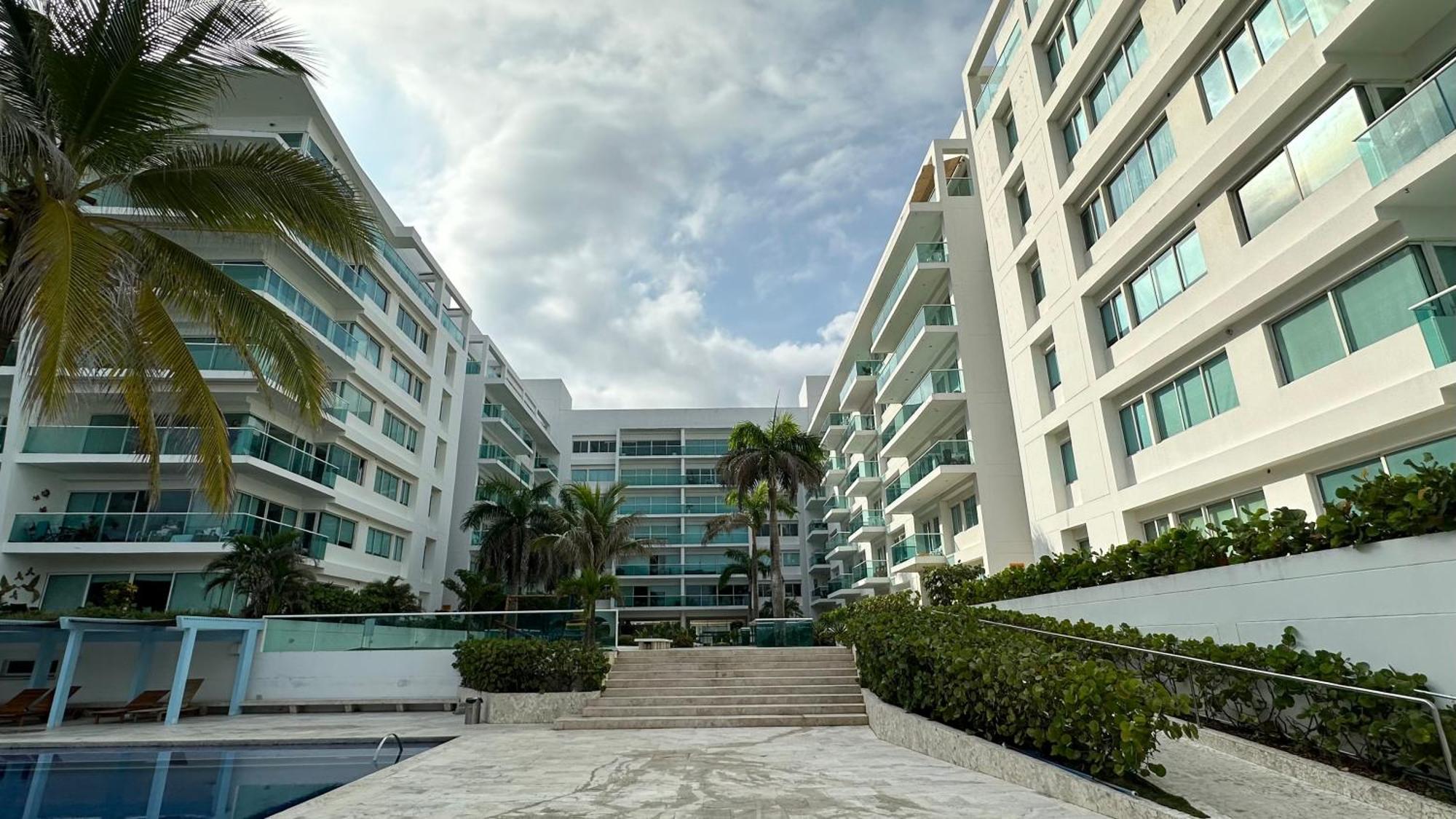 Apartamento Con Linda Vista Al Mar Primera Linea *
